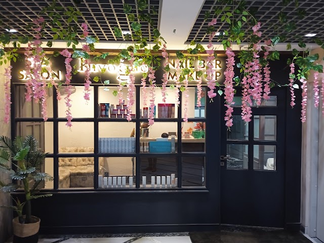 Invogue Salon & Spa