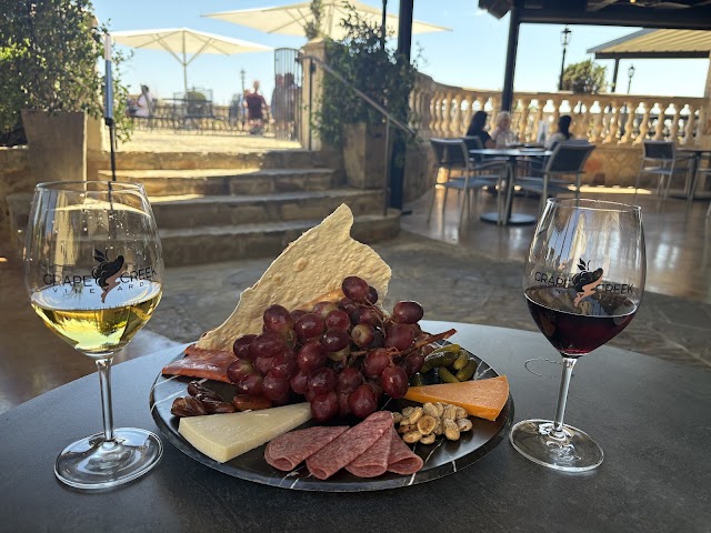 Grape Creek Vineyards